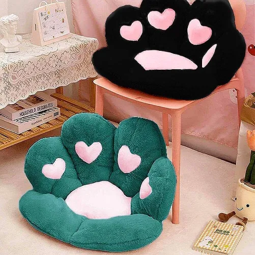 Cat-themed, Heart-shaped Cushion