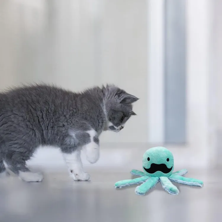 Star Wars Stormtrooper Plush Mice + Millennium Falcon Teaser Cat Toy with Catnip